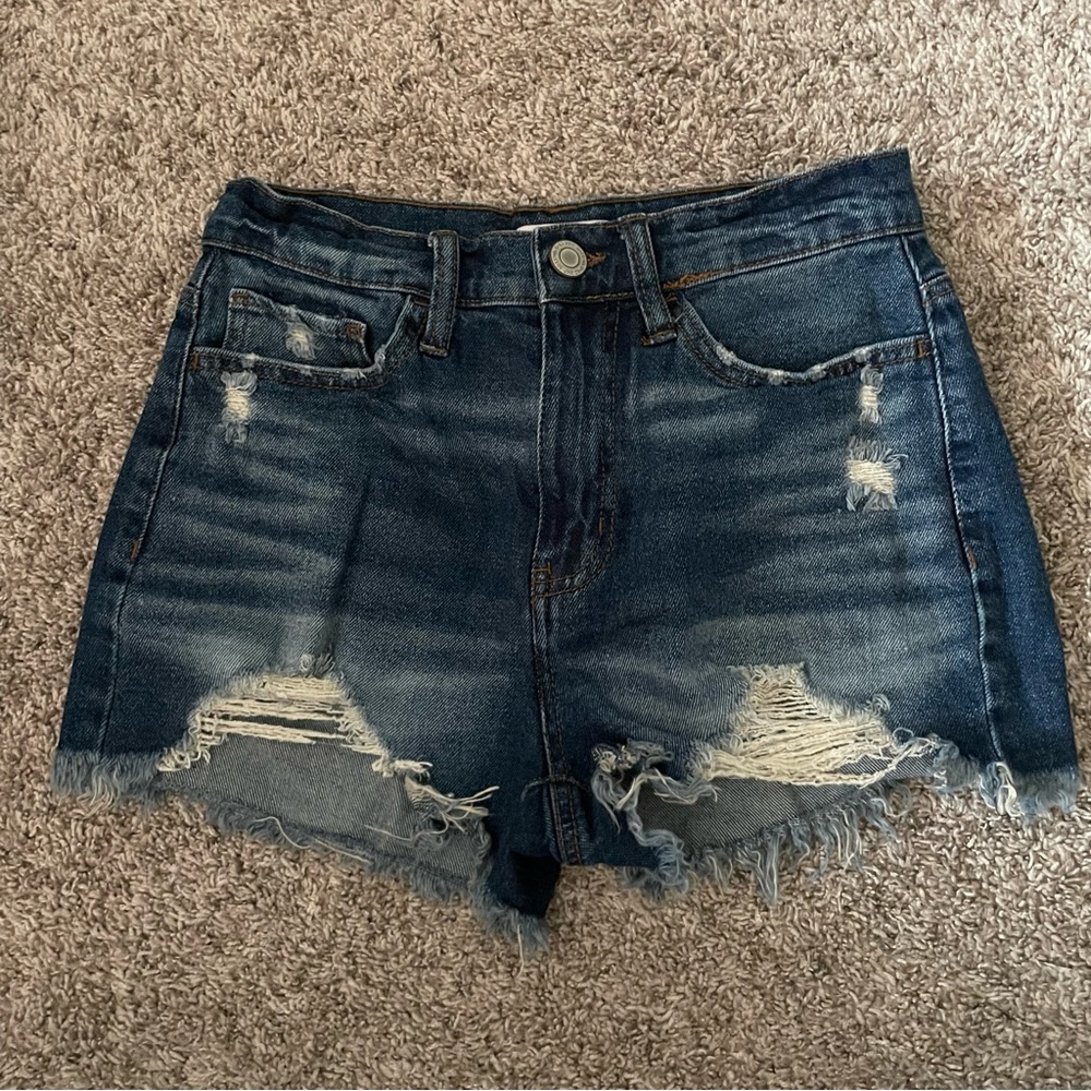 Juniors distressed shorts